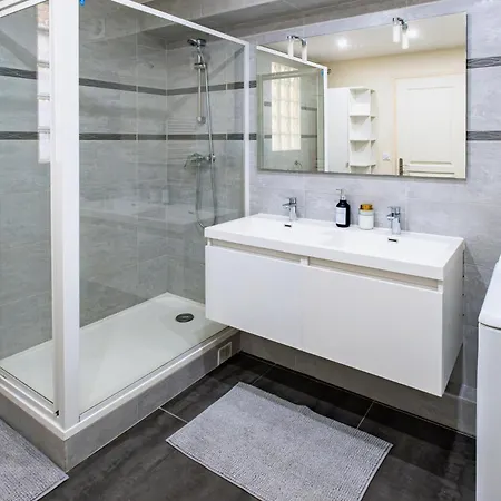 Apartment Moderne Notre-dame De