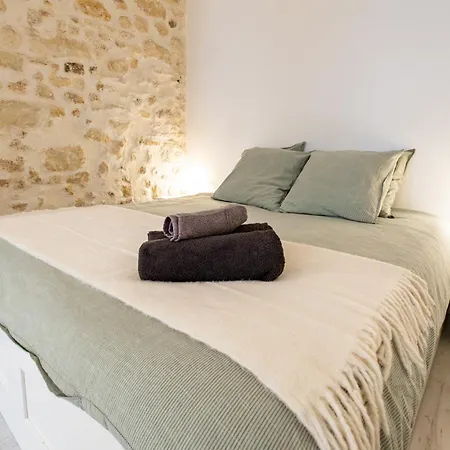 Apartament Moderne Notre-dame De *